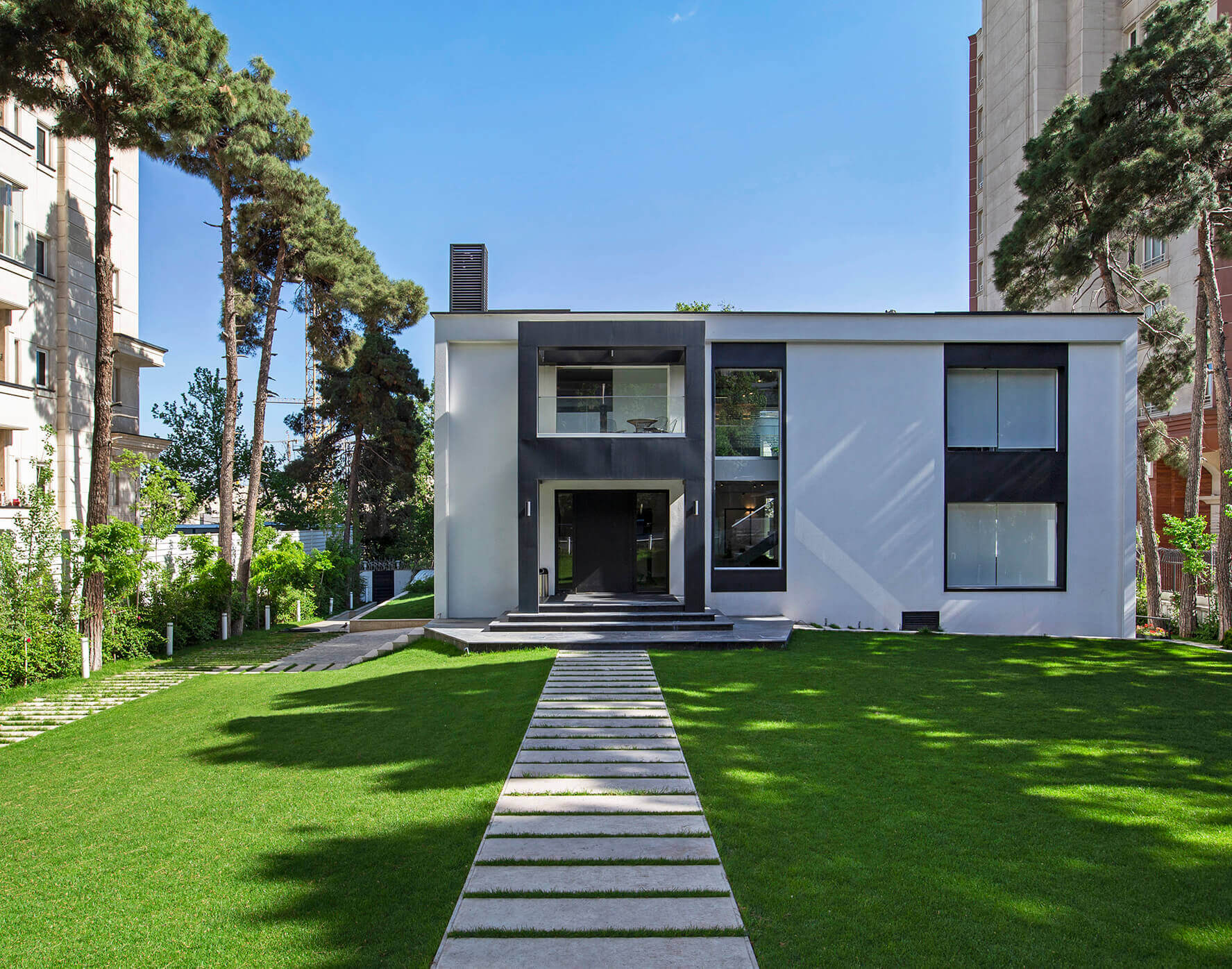 Fereshteh Office / Renovation & Interior Design